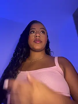 Snapshot of charlotteeruss chatting on December 23, 2025, 6:55 am charlotteeruss online show from December 23, 2025, 6:55 am