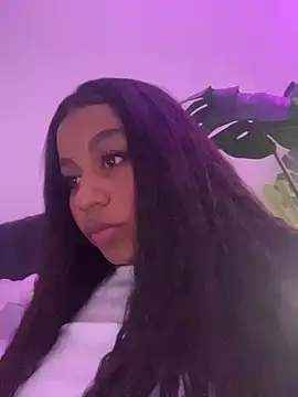 Snapshot of charlotteeruss chatting on February 13, 2026, 6:20 am charlotteeruss online show from February 13, 2026, 6:20 am