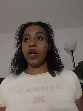 Snapshot of charlotteeruss chatting on March 21, 2026, 5:56 am charlotteeruss online show from March 21, 2026, 5:56 am