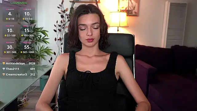 Snapshot of olivia_jeas chatting on June 16, 2026, 12:46 am olivia jeas online show from June 16, 2026, 12:46 am