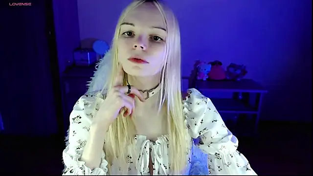 Emily Nyaffee online show from December 16, 2024, 10:13 pm