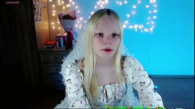 Emily Nyaffee online show from March 22, 2025, 10:48 pm