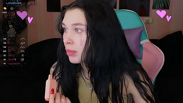 Amanda Tender online show from February 12, 2025, 9:22 pm