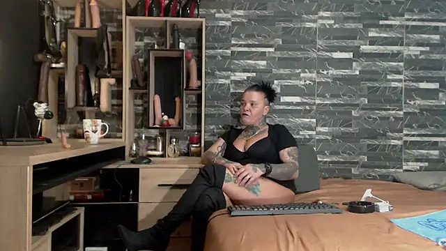 Mistress Miry online show from January 12, 2025, 4:42 am