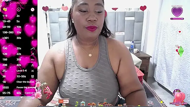 thickebonymilfF online show from September 26, 2025, 2:26 am