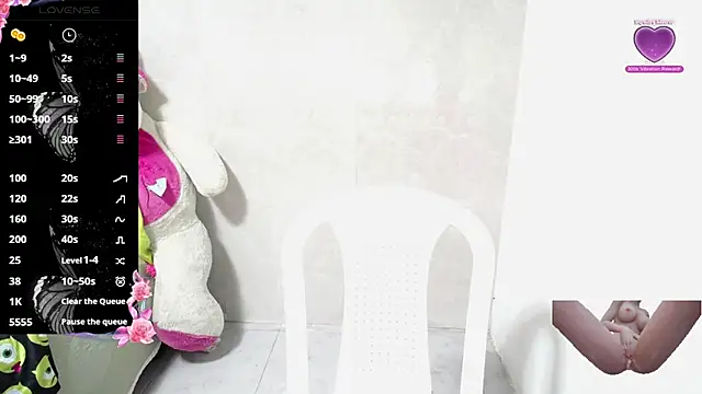 thickebonymilfF online show from October 4, 2025, 5:16 am