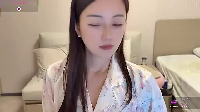 Snapshot of A-xena chatting on September 17, 2025, 2:19 pm A-xena online show from September 17, 2025, 2:19 pm