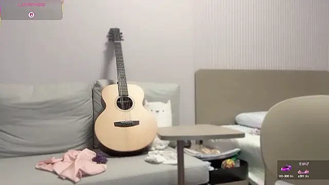 Snapshot of A-xena chatting on October 12, 2025, 3:05 am A-xena online show from October 12, 2025, 3:05 am