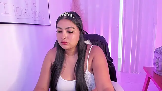 NatashaBrown12 online show from October 15, 2025, 12:05 pm