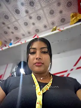 NatashaBrown12 online show from May 25, 2026, 6:14 pm