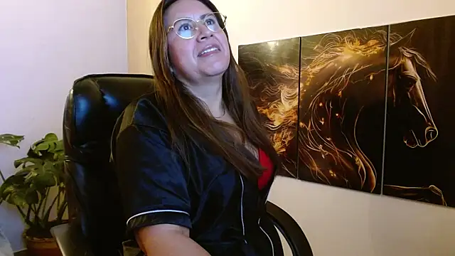 Snapshot of amalia_brunette chatting on May 17, 2026, 10:00 am amalia brunette online show from May 17, 2026, 10:00 am