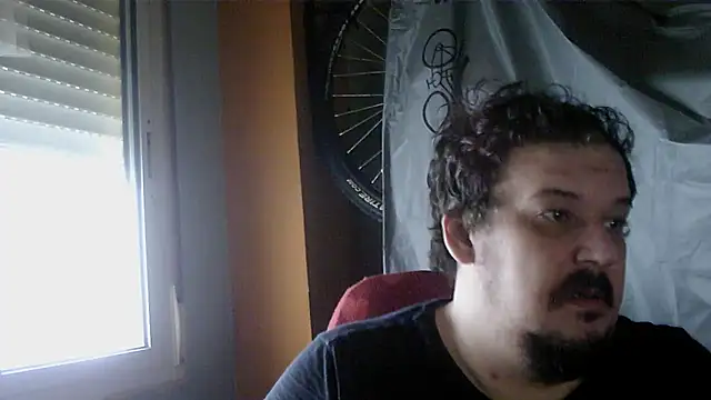 porkorossy online show from October 21, 2025, 7:09 am