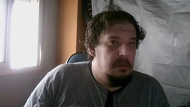 porkorossy online show from December 19, 2025, 8:21 am