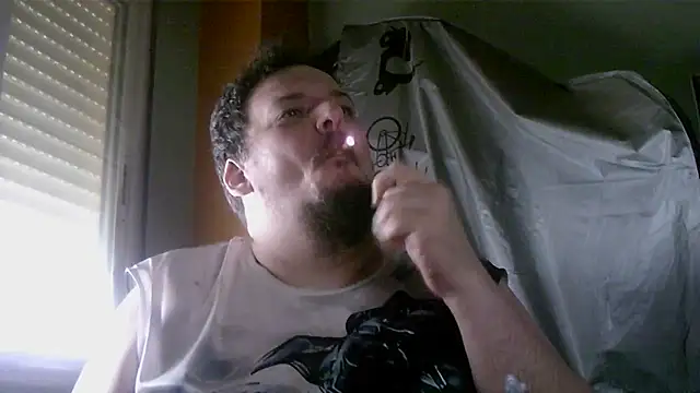 porkorossy online show from May 2, 2026, 7:35 am