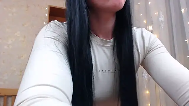 Snapshot of JuicyJess chatting on February 3, 2025, 7:52 pm JuicyJess online show from February 3, 2025, 7:52 pm