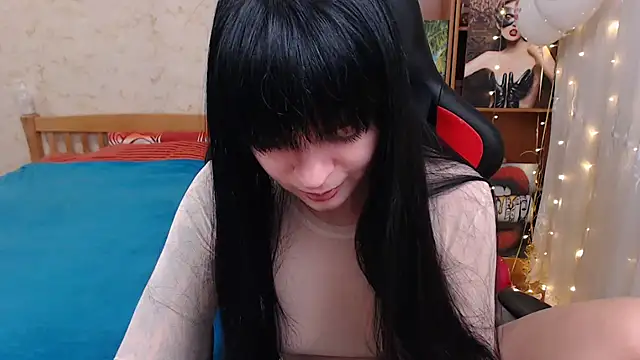 Snapshot of JuicyJess chatting on February 20, 2025, 6:35 pm JuicyJess online show from February 20, 2025, 6:35 pm