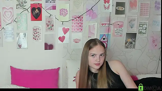 Snapshot of little_radiant_sun chatting on October 27, 2025, 9:02 am little radiant sun online show from October 27, 2025, 9:02 am