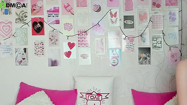 Snapshot of little_radiant_sun chatting on November 30, 2025, 7:23 am little radiant sun online show from November 30, 2025, 7:23 am