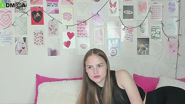 Snapshot of little_radiant_sun chatting on December 1, 2025, 8:19 am little radiant sun online show from December 1, 2025, 8:19 am