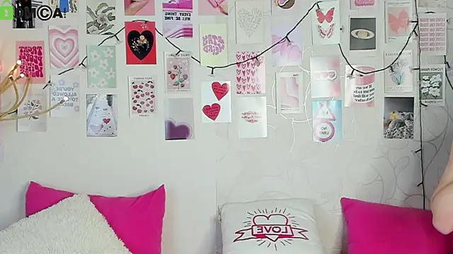 Snapshot of little_radiant_sun chatting on January 16, 2026, 9:35 am little radiant sun online show from January 16, 2026, 9:35 am