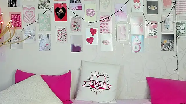 Snapshot of little_radiant_sun chatting on January 17, 2026, 7:24 am little radiant sun online show from January 17, 2026, 7:24 am