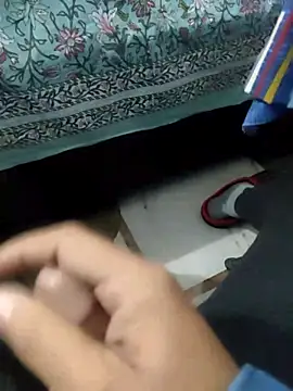 Snapshot of ZIMMY25 chatting on November 24, 2025, 8:25 am ZIMMY25 online show from November 24, 2025, 8:25 am