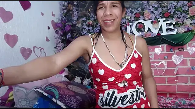 Snapshot of DesireDirtyTS__ chatting on May 3, 2026, 11:27 am DesireDirtyTS online show from May 3, 2026, 11:27 am