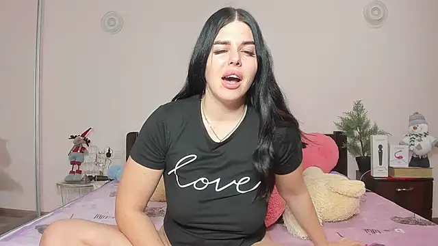 Snapshot of Annatrybebetter chatting on December 20, 2024, 8:23 pm Annatrybebetter online show from December 20, 2024, 8:23 pm