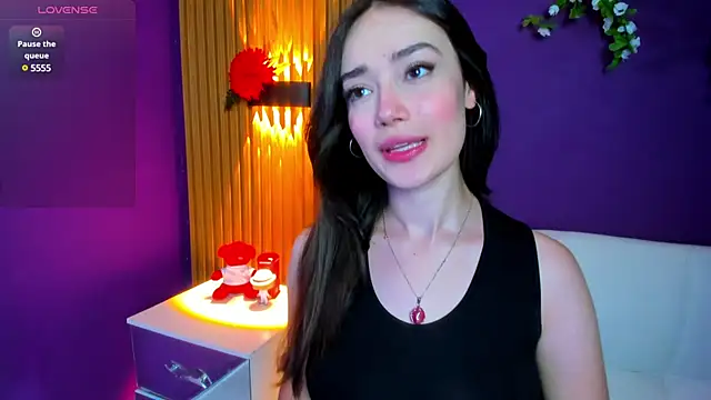 Kate Amaretto  online show from March 7, 2025, 8:33 pm