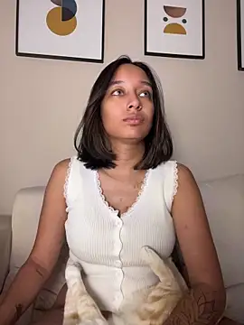 Snapshot of DianaHopson chatting on July 19, 2026, 12:58 am DianaHopson online show from July 19, 2026, 12:58 am