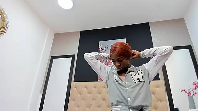 Shanelle   online show from March 6, 2025, 2:51 pm