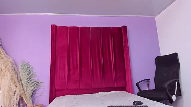 Snapshot of Shanelle__ chatting on May 7, 2026, 2:44 pm Shanelle online show from May 7, 2026, 2:44 pm