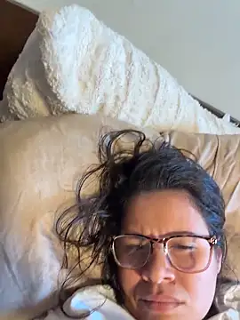 Snapshot of meepicgirl chatting on March 13, 2026, 6:25 pm meepicgirl online show from March 13, 2026, 6:25 pm