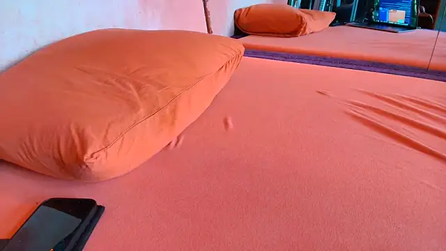 Snapshot of ROXYNL chatting on September 21, 2025, 11:01 am ROXYNL online show from September 21, 2025, 11:01 am