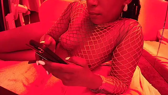 Snapshot of ROXYNL chatting on September 27, 2025, 9:42 pm ROXYNL online show from September 27, 2025, 9:42 pm