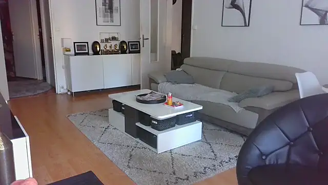 Snapshot of sarametisse26 chatting on October 10, 2025, 7:18 am sarametisse26 online show from October 10, 2025, 7:18 am