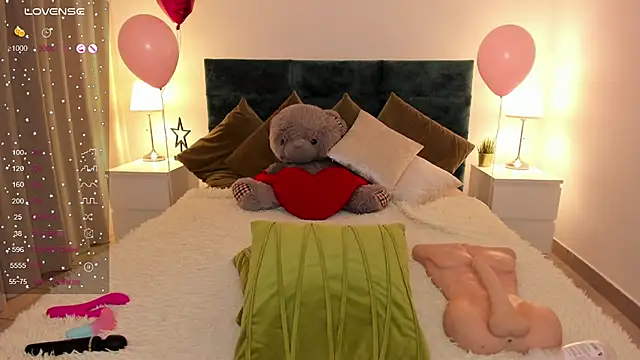 missAngellina online show from March 18, 2025, 1:43 am