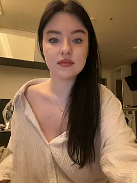 Angela Fosterr online show from July 17, 2026, 6:24 pm