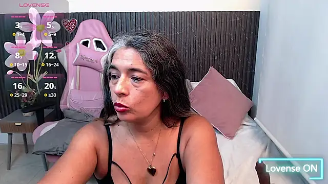 Snapshot of tammy_lynn69 chatting on October 5, 2025, 11:30 am tammy lynn69 online show from October 5, 2025, 11:30 am