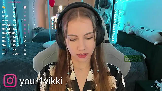 Snapshot of Vikki_Cheese chatting on February 20, 2025, 6:24 pm Vikki Cheese online show from February 20, 2025, 6:24 pm