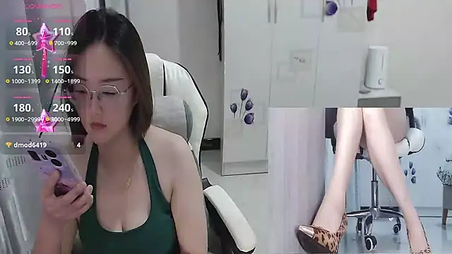 Snapshot of -orange_ chatting on July 8, 2026, 2:16 am -orange online show from July 8, 2026, 2:16 am
