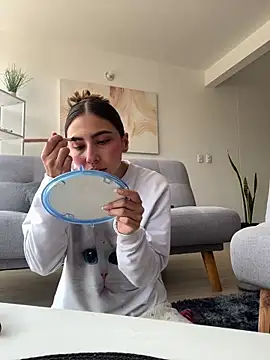 Snapshot of Ameellie chatting on February 28, 2025, 4:10 pm Ameellie online show from February 28, 2025, 4:10 pm