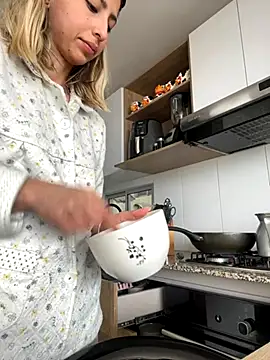 Snapshot of Ameellie chatting on September 13, 2025, 4:07 pm Ameellie online show from September 13, 2025, 4:07 pm