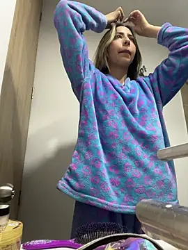 Snapshot of Ameellie chatting on October 30, 2025, 5:02 pm Ameellie online show from October 30, 2025, 5:02 pm