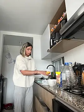 Snapshot of Ameellie chatting on November 21, 2025, 3:00 pm Ameellie online show from November 21, 2025, 3:00 pm