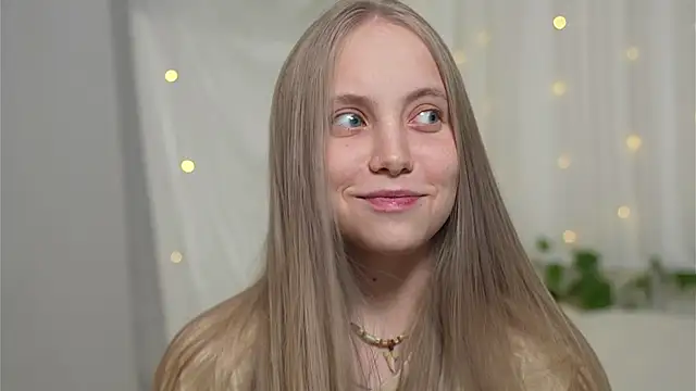 Snapshot of _Appr0ved_ chatting on January 28, 2025, 8:47 pm Appr0ved online show from January 28, 2025, 8:47 pm