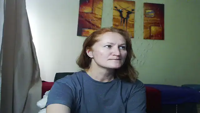Snapshot of AmellyGrand chatting on July 5, 2026, 4:03 pm AmellyGrand online show from July 5, 2026, 4:03 pm
