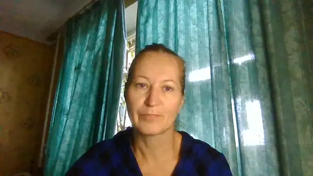 Snapshot of AmellyGrand chatting on July 10, 2026, 8:18 am AmellyGrand online show from July 10, 2026, 8:18 am