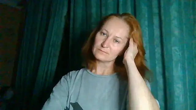 Snapshot of AmellyGrand chatting on July 22, 2026, 8:55 pm AmellyGrand online show from July 22, 2026, 8:55 pm