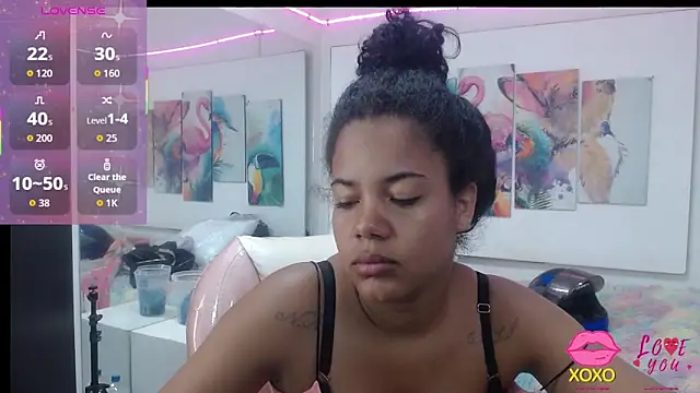 Snapshot of alegriamartinez chatting on October 27, 2025, 6:56 pm alegriamartinez online show from October 27, 2025, 6:56 pm